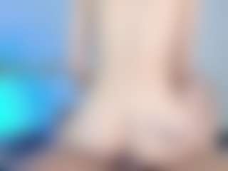 sweetmerida's Live Sex Cam Show