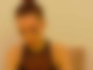 Live cam show with Ammellia - HD on CamClone