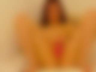 Live cam show with Ammellia - Skinny on Adult Interactions
