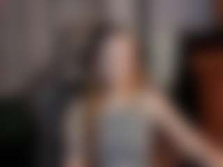 Live cam show with Celeste-Shine - Bedroom on AdultVida.com