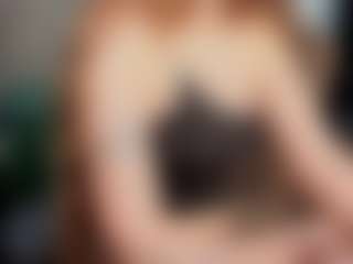Live cam show with Celeste-Shine - Teen (18+) on Mixed Magazine Live