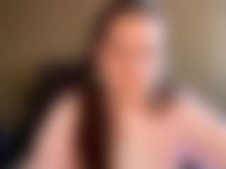 Live cam show with CrystleGaither - Solo on Camsoda