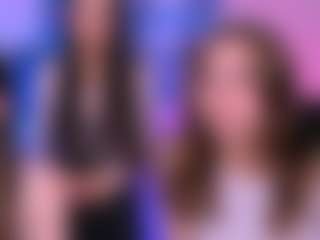 Live cam show with emma-landd - Strip on Dolls Live