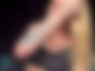 LorineAilor's Live Sex Cam Show