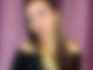 Emiliya's Live Sex Cam Show