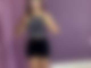 Emiliya's Live Sex Cam Show