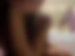 Live cam show with Emiliya - Average on Strip Flash - Live Sex Shows