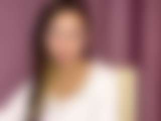 Live cam show with Emiliya - College on Camming Site