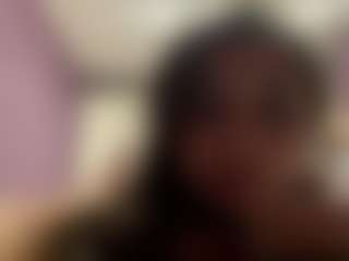 Live cam show with Emiliya - Arab Young Adult on Camiplay Live