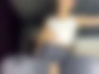 Live cam show with Emiliya - Tattoos Granny on Dolls Live