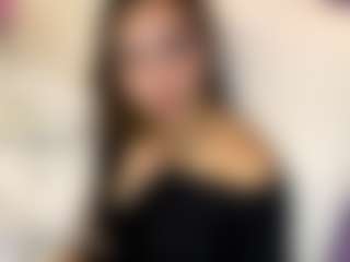 Emiliya's Live Sex Cam Show