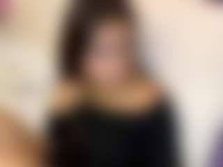 Live cam show with Emiliya - Latina Mature on AdultVida.com