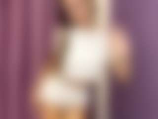 Live cam show with Emiliya - College on Camsoda