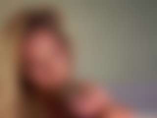 Live cam show with Veralahalias - Blonde Hair Teen (18+) on livesuperchat.net