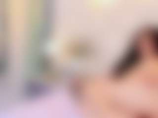 Live cam show with hadebeaumont - Upskirt on Fit Hotties