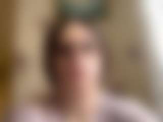 Live cam show with LonnaHoutz - Big Tits Small Tits on Camsoda