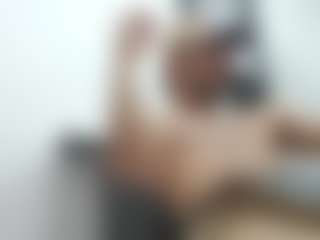 mateooth's Live Sex Cam Show
