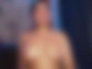 Live cam show with meghansage - Interactivetoy Granny on crypto-cams