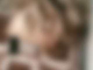 MissDiva1990's Live Sex Cam Show