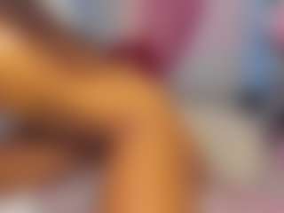 Live cam show with skinnyrose - New Lovense on AdultVida.com