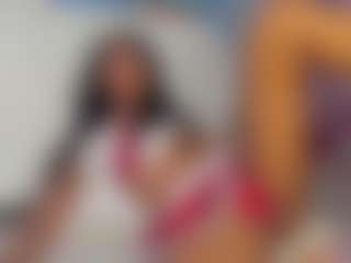 Show de cam en vivo con skinnyrose - Petite en Camsoda
