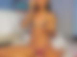 Live cam show with skinnyrose - Moaning on thefappeningchat.com