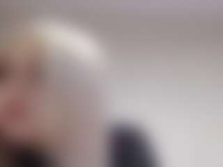 SusannaSavoie's Live Sex Cam Show