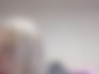 SusannaSavoie's Live Sex Cam Show
