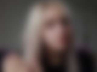 SusannaSavoie's Live Sex Cam Show