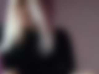 SusannaSavoie's Live Sex Cam Show