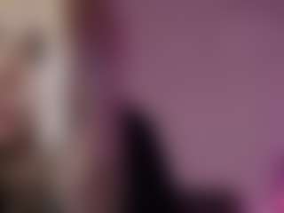 Live cam show with SusannaSavoie - Blonde Hair on Camsoda