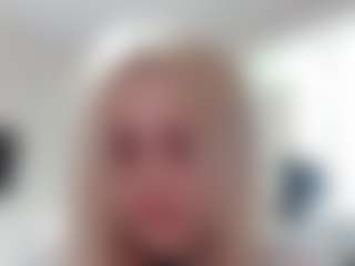 SusannaSavoie's Live Sex Cam Show