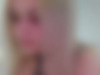 SusannaSavoie's Live Sex Cam Show