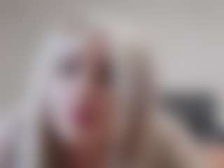 Live cam show with SusannaSavoie - Green Eyes on CSO-WL