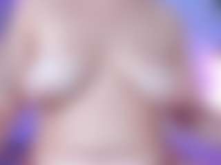 Abbyy-Snow's Live Sex Cam Show