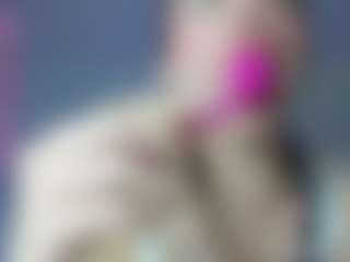 CandyyyPinkyyy's Live Sex Cam Show