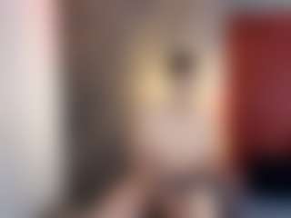 Live cam show with Hiinata-Moon - Anal Brown Hair on Hubzter Live