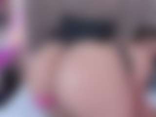 Live cam show with katta-leyaxxth - Ebony MILF on livesuperchat.net