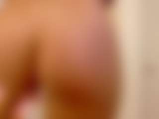 RosalynWilde's Live Sex Cam Show