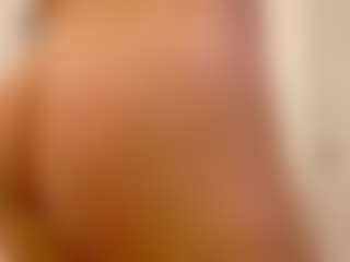 RosalynWilde's Live Sex Cam Show