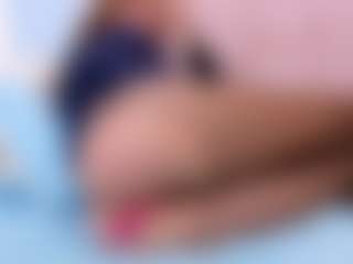 RosalynWilde's Live Sex Cam Show