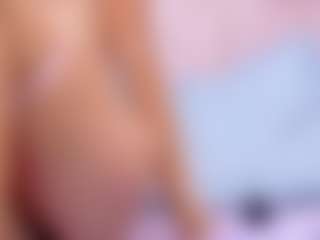 Live cam show with RosalynWilde - Squirt on TottyGirls