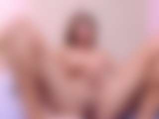 RosalynWilde's Live Sex Cam Show