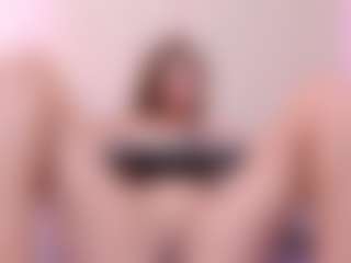 RosalynWilde's Live Sex Cam Show