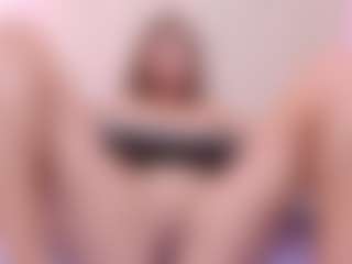 RosalynWilde's Live Sex Cam Show