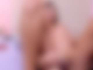 RosalynWilde's Live Sex Cam Show