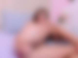 RosalynWilde's Live Sex Cam Show