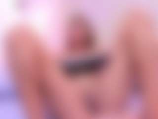 RosalynWilde's Live Sex Cam Show
