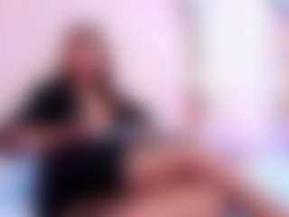 RosalynWilde's Live Sex Cam Show