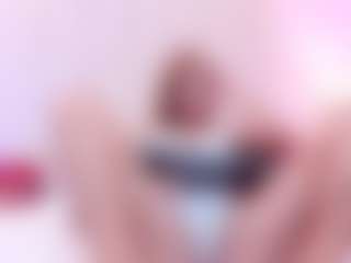 RosalynWilde's Live Sex Cam Show